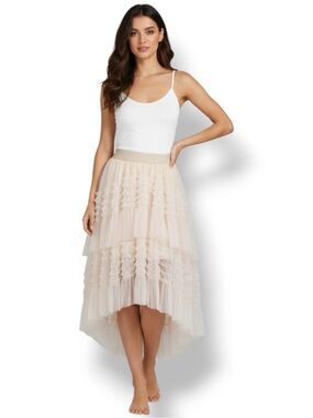Chicwish Ruffle Tiered High–Low Mesh Tulle Skirt in Cream   Women’s Size Large